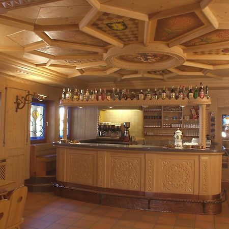 Hotel Villa Jolanda Ziano di Fiemme Dış mekan fotoğraf
