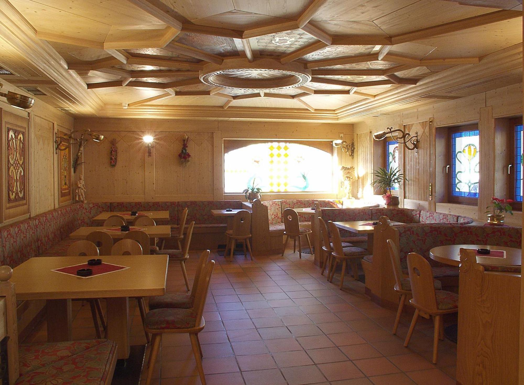 Hotel Villa Jolanda Ziano di Fiemme Dış mekan fotoğraf